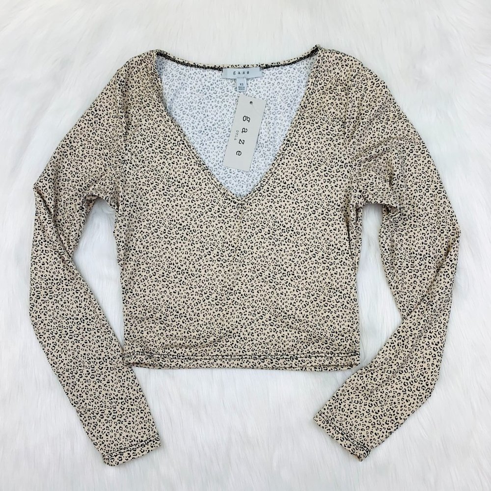 Gaze Cropped Long Sleeve Cheetah Top XS NWT